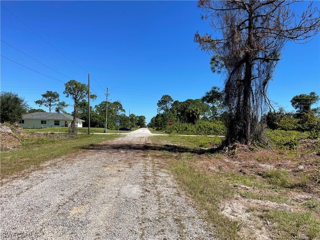 Listing photo 3 for 3604 72nd St W, Lehigh Acres FL 33971