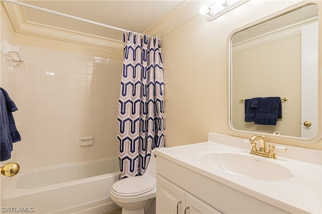 full bathroom featuring oversized vanity, crown molding, shower / bath combo with shower curtain, and toilet