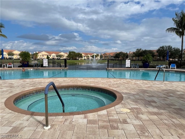 view of swimming pool