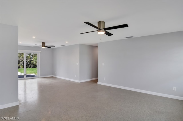 empty room featuring ceiling fan