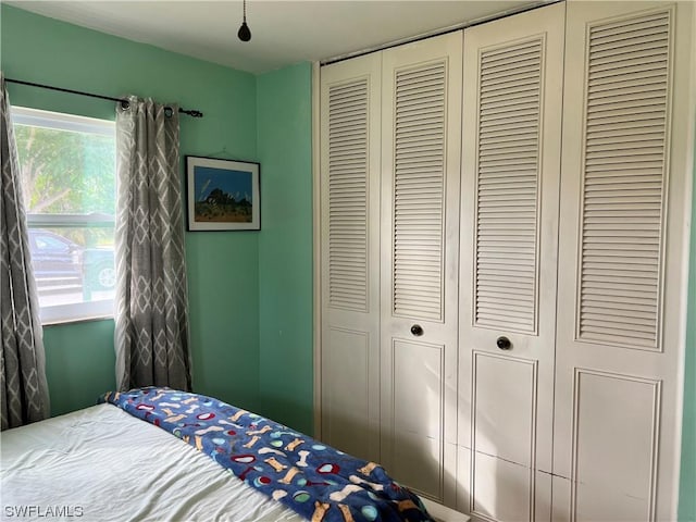 bedroom with a closet