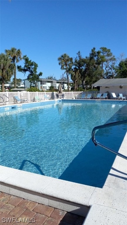 view of swimming pool