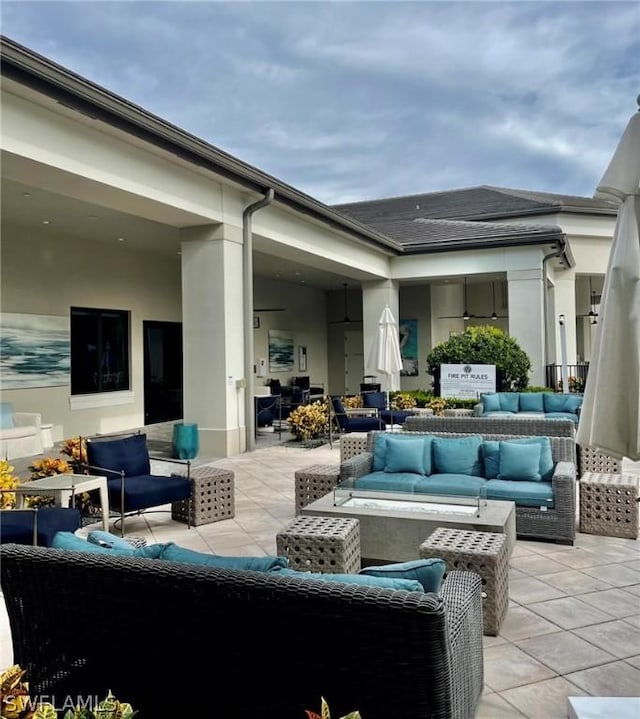 view of patio featuring outdoor lounge area