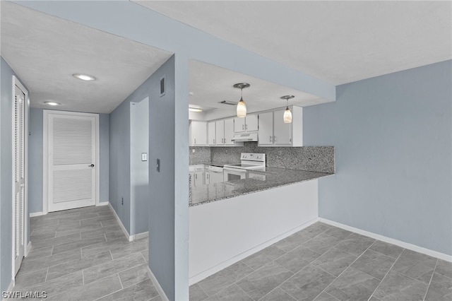 kitchen with pendant lighting, backsplash, white cabinets, electric stove, and kitchen peninsula