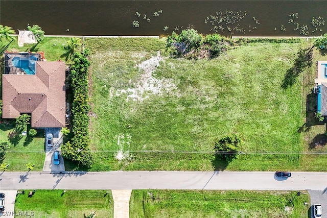 Listing photo 3 for 2712 SW 1st Ter, Cape Coral FL 33991