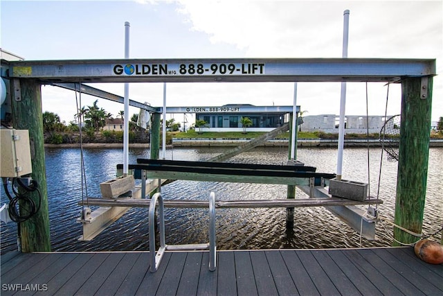 dock area featuring a water view