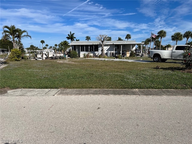 Listing photo 3 for 17660 Stevens Blvd, Fort Myers Beach FL 33931