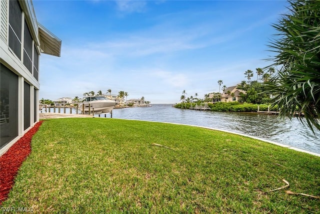 view of yard featuring a water view