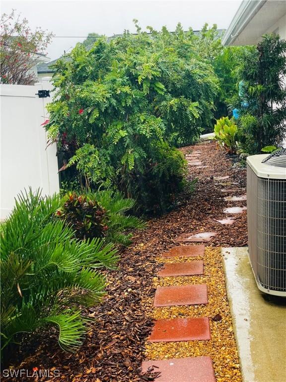 view of yard featuring cooling unit