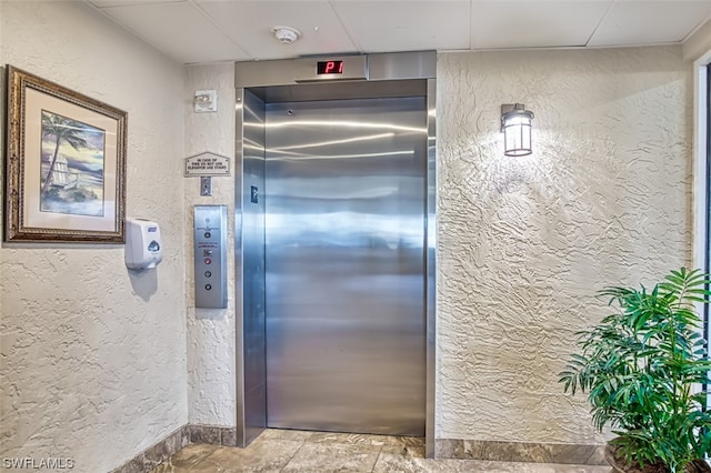 room details with elevator