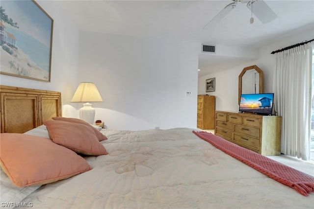 bedroom featuring ceiling fan