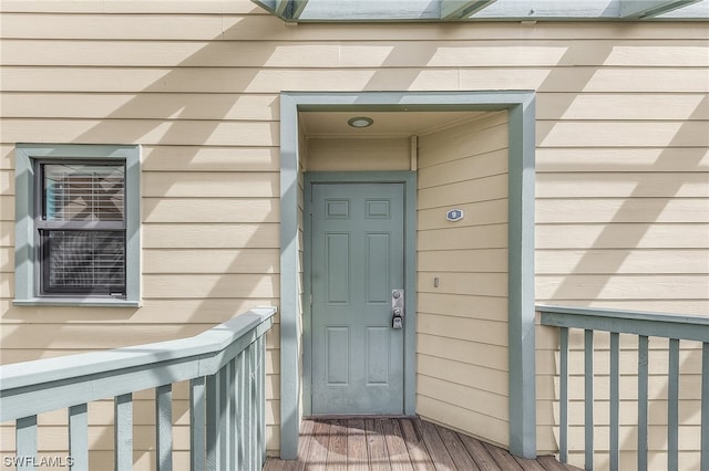 view of entrance to property