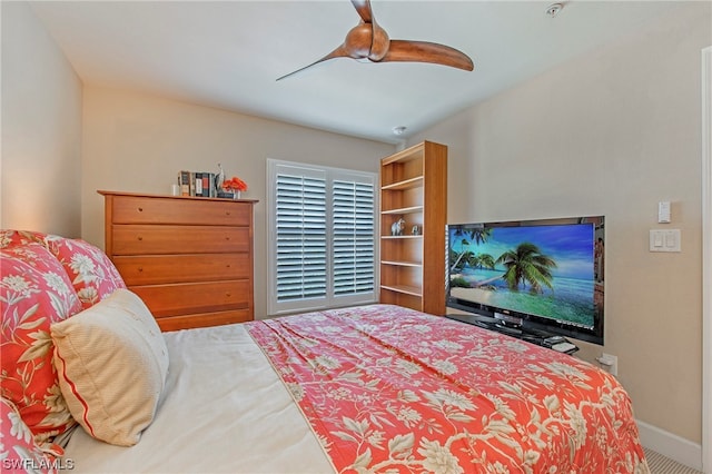 bedroom with carpet flooring and ceiling fan