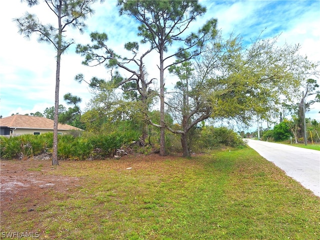 Listing photo 2 for 26515 Hapsburg Rd, Punta Gorda FL 33955