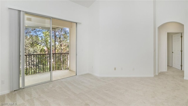 view of carpeted spare room