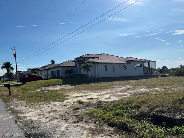 Listing photo 3 for 718 NW 37th Pl, Cape Coral FL 33993