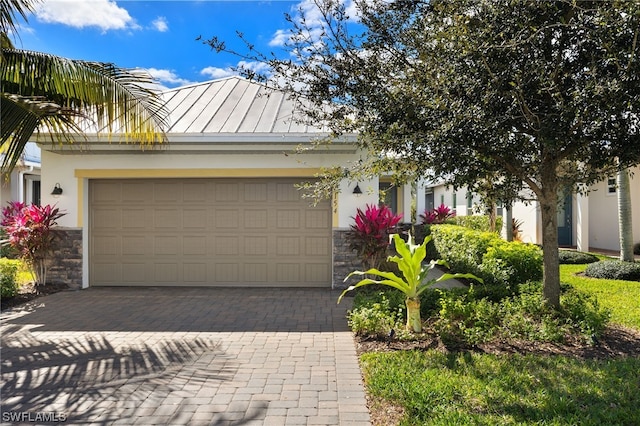 view of front of home featuring a garage