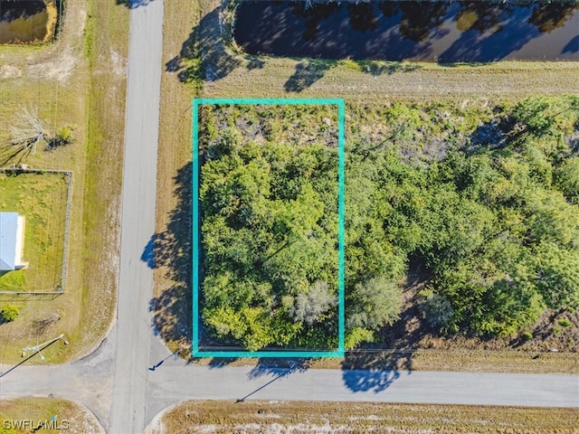 Listing photo 3 for 986 Lakeside Dr, Lehigh Acres FL 33974