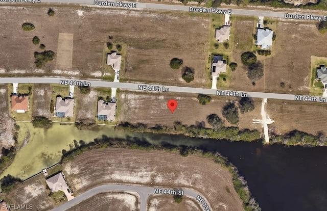 Listing photo 2 for 1140 NE 44th Ln, Cape Coral FL 33909