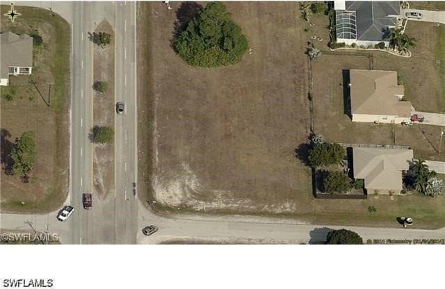 Listing photo 2 for 1407 Chiquita Blvd S, Cape Coral FL 33991