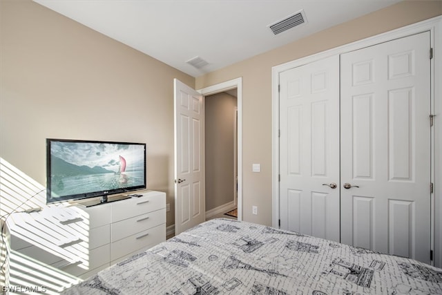 bedroom with a closet