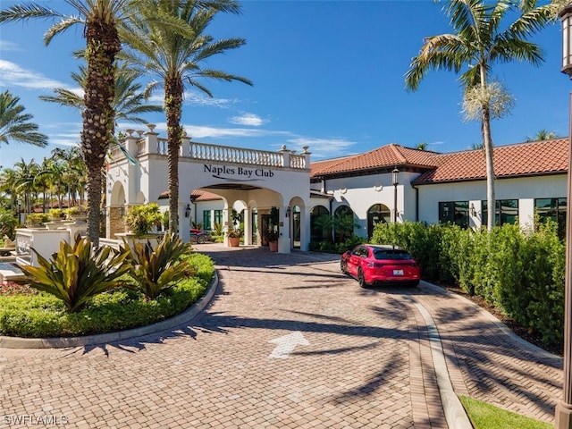 view of mediterranean / spanish-style home