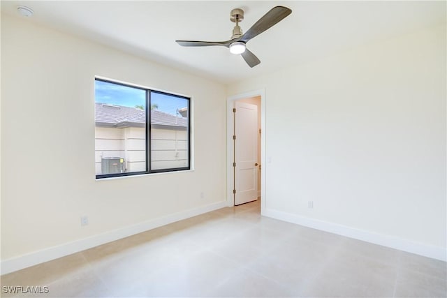 empty room with ceiling fan