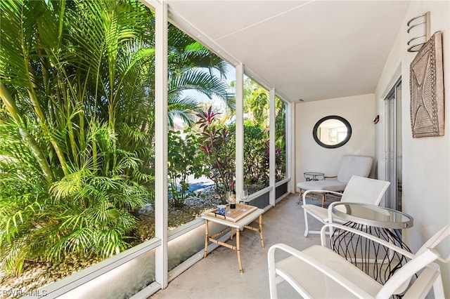 view of sunroom / solarium