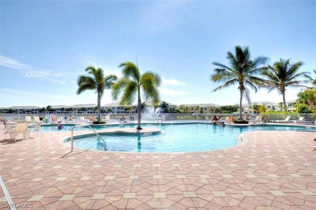 view of swimming pool