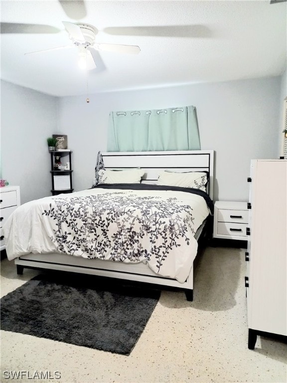 bedroom featuring ceiling fan