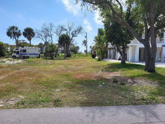 Listing photo 2 for 5840 Lauder St, Fort Myers Beach FL 33931