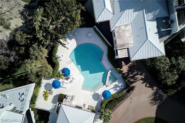 birds eye view of property