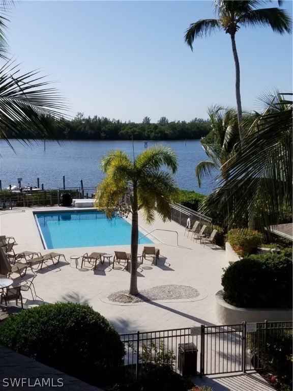 view of swimming pool featuring a patio area