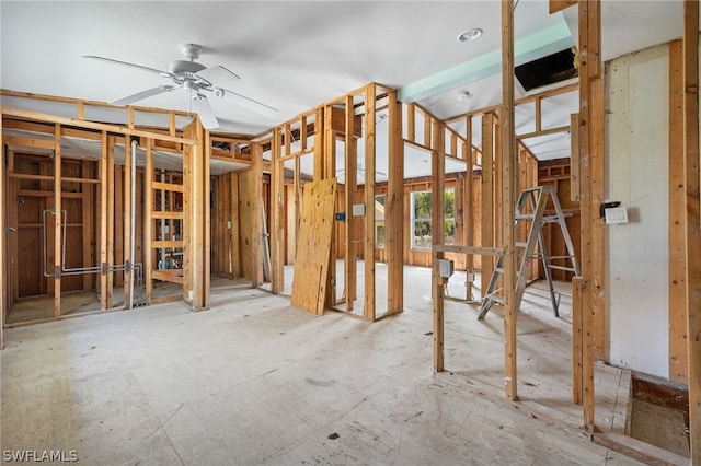 miscellaneous room with ceiling fan