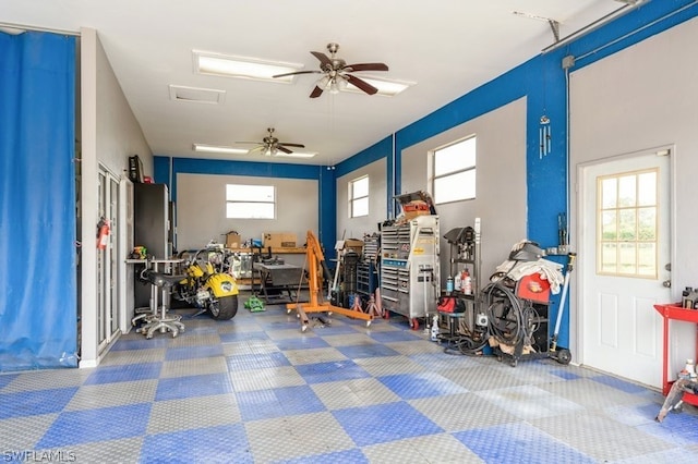 garage featuring ceiling fan