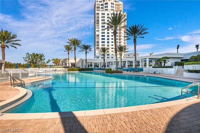 view of swimming pool