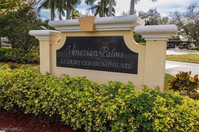 view of community / neighborhood sign