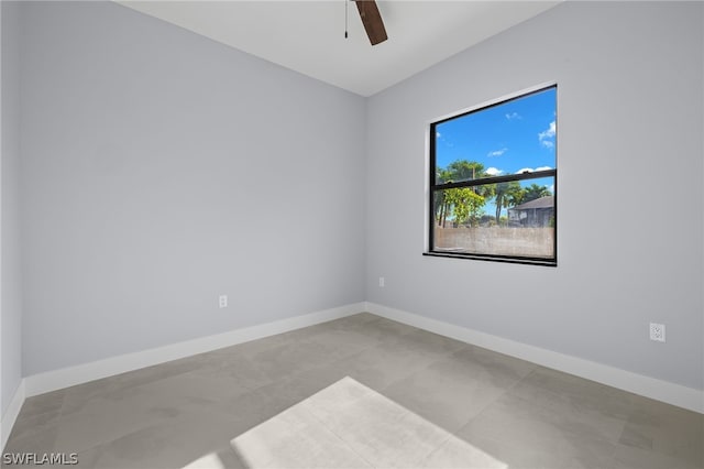 empty room featuring ceiling fan