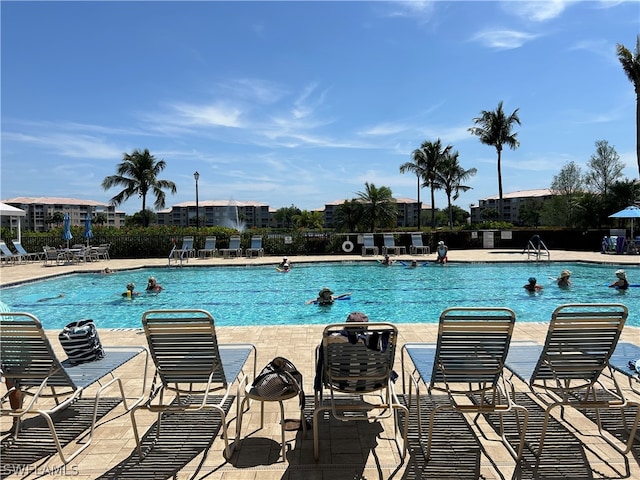 view of swimming pool