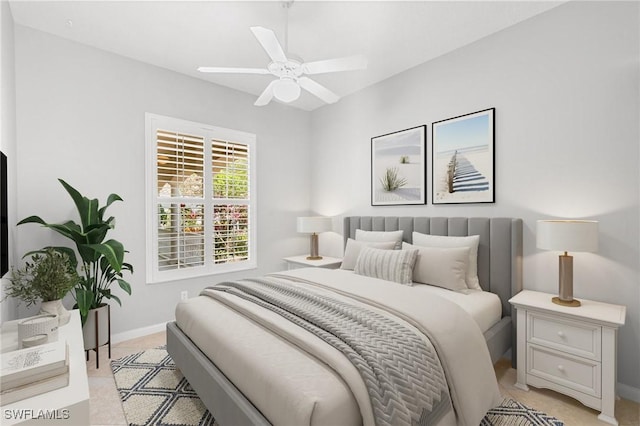 bedroom with ceiling fan