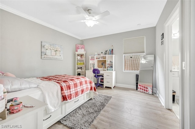 bedroom featuring light hardwood / wood-style floors, ornamental molding, and ceiling fan