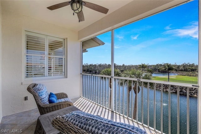 balcony featuring ceiling fan