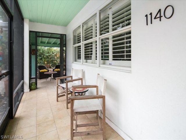 view of sunroom / solarium