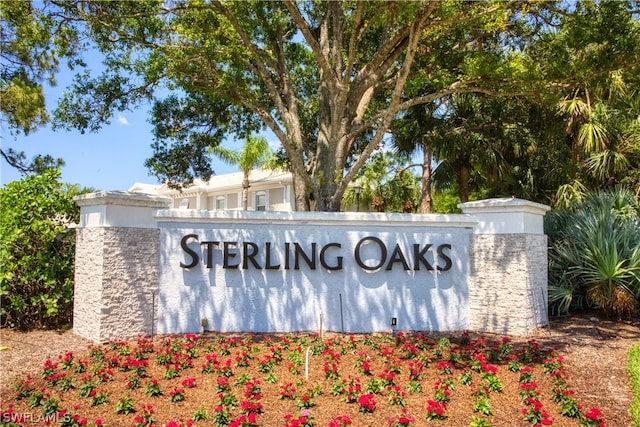 view of community / neighborhood sign