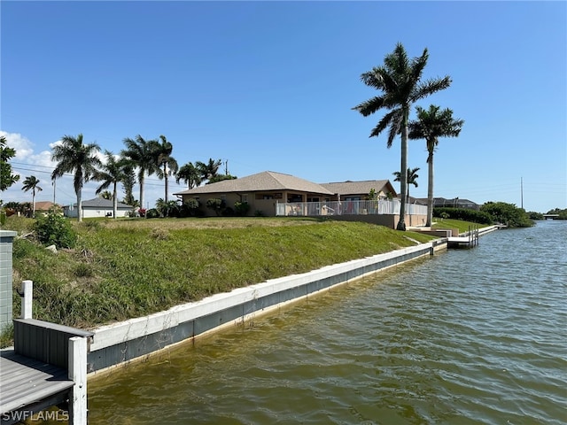 Listing photo 3 for 924 NW 3rd Ave, Cape Coral FL 33993