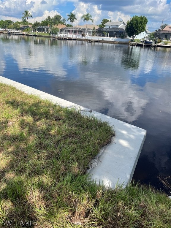 Listing photo 2 for 3241 SW 8th St, Cape Coral FL 33991