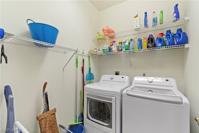 laundry room with independent washer and dryer and electric dryer hookup