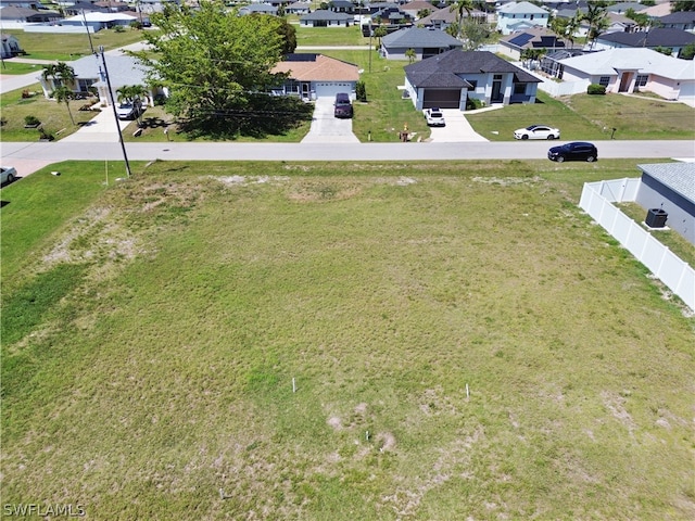 Listing photo 3 for 208 NW 6th Ter, Cape Coral FL 33993