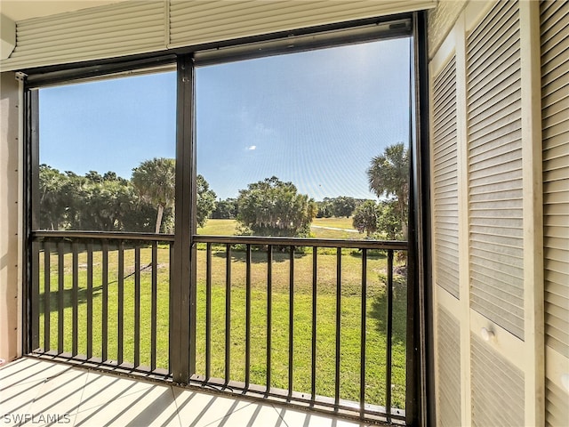 unfurnished sunroom featuring a healthy amount of sunlight