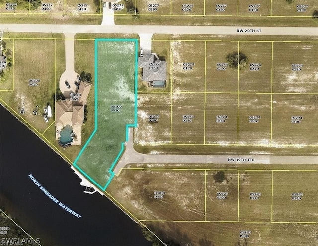 Listing photo 2 for 4202 NW 20th St, Cape Coral FL 33993